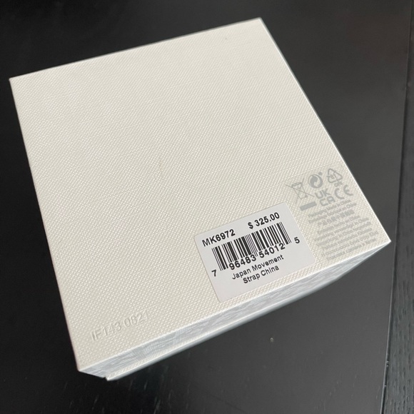 Michael Kors Everest Chronograph Quartz Crystal Black Dial Ladies Watch MK6972. - Picture 7 of 8